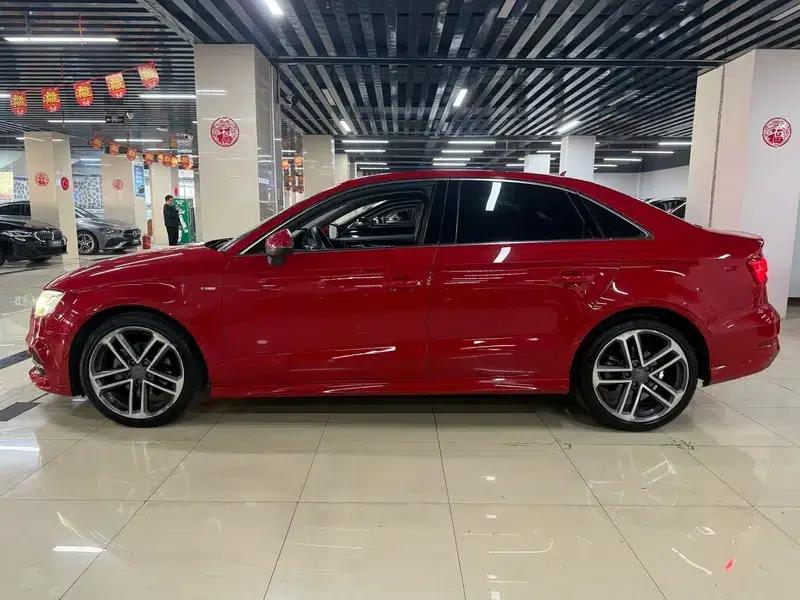 Audi A3 2018 30th Anniversary Edition Limousine 35 TFSI Fashion Model — миниатюра 4