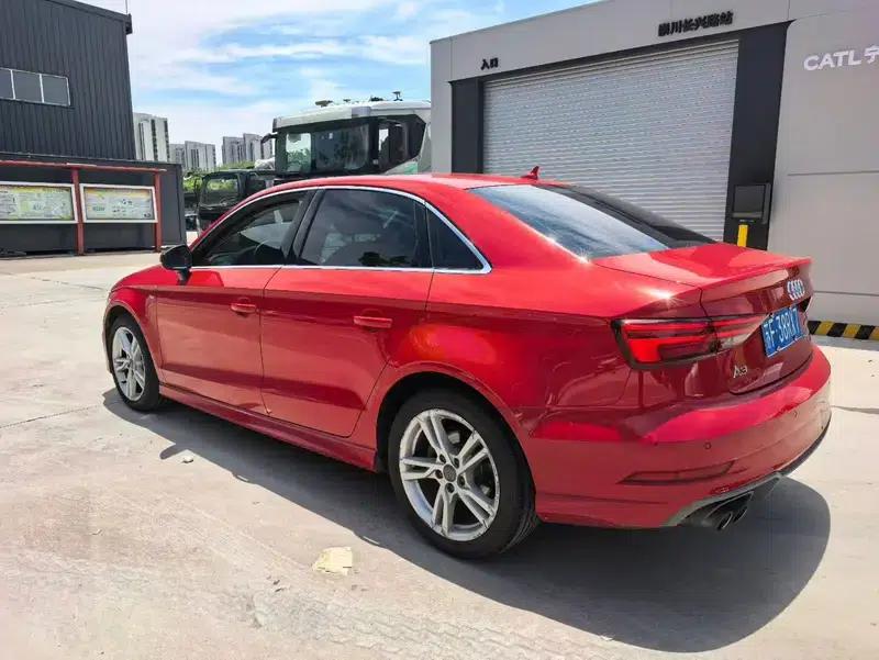Audi A3 2018 30th Anniversary Edition Limousine 35 TFSI Fashion Model — миниатюра 4