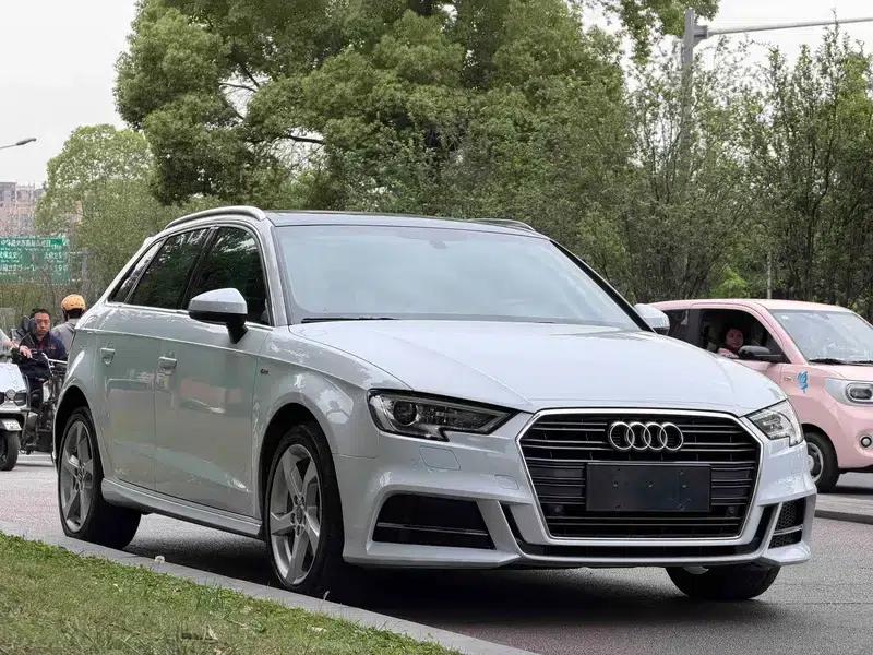 Audi A3 2018 30th Anniversary Edition Sportback 35 TFSI Fashion Model — миниатюра 5