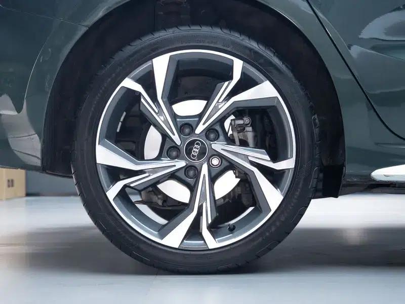 Audi A3 2022 Sportback 35 TFSI Luxury Sport — миниатюра 11