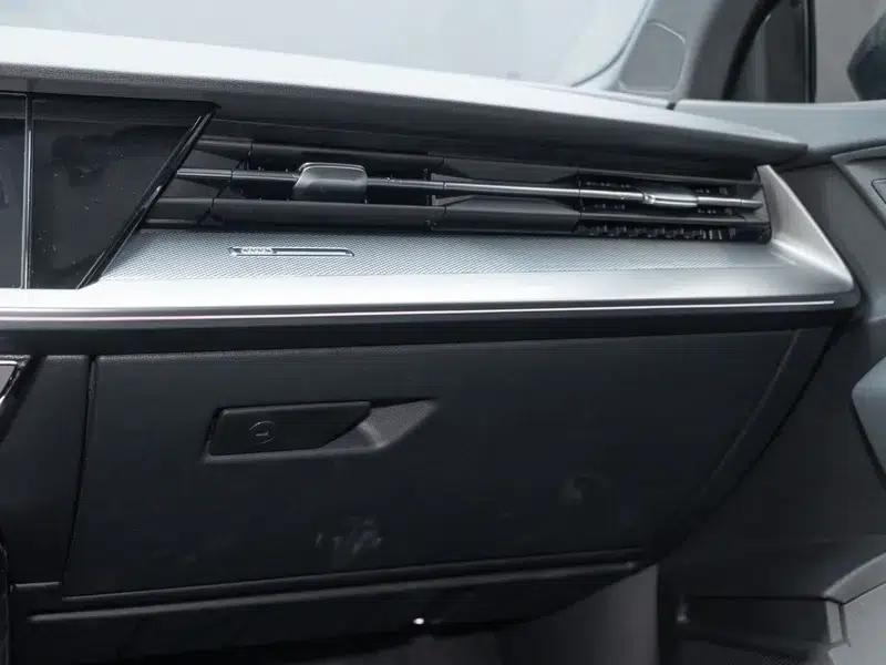 Audi A3 2022 Sportback 35 TFSI Luxury Sport — миниатюра 14