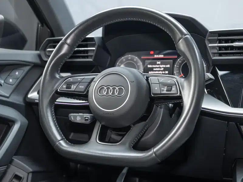 Audi A3 2022 Sportback 35 TFSI Luxury Sport — миниатюра 18