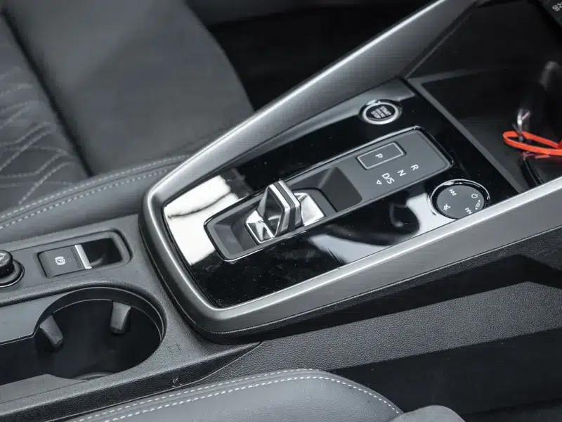 Audi A3 2022 Sportback 35 TFSI Luxury Sport — миниатюра 19