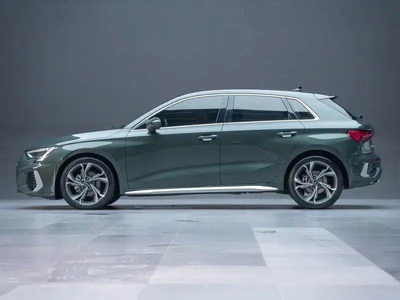 Audi A3 2022 Sportback 35 TFSI Luxury Sport — миниатюра 4