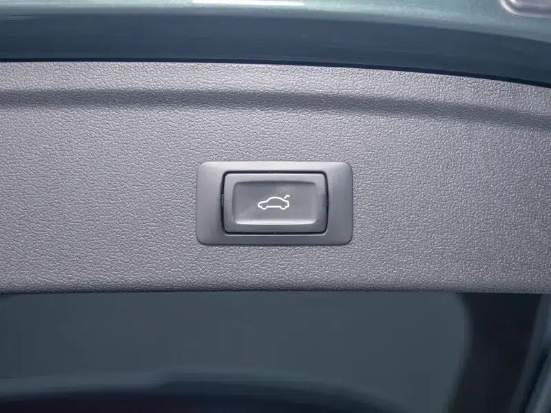 Audi A3 2022 Sportback 35 TFSI Luxury Sport — миниатюра 9