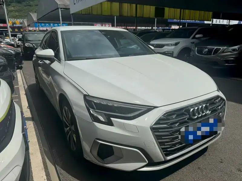 Audi A3 2023 Facelift Sportback 35 TFSI Progressive Elegance — миниатюра 2