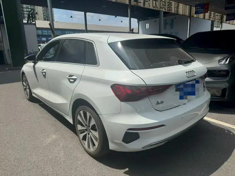 Audi A3 2023 Facelift Sportback 35 TFSI Progressive Elegance — миниатюра 3