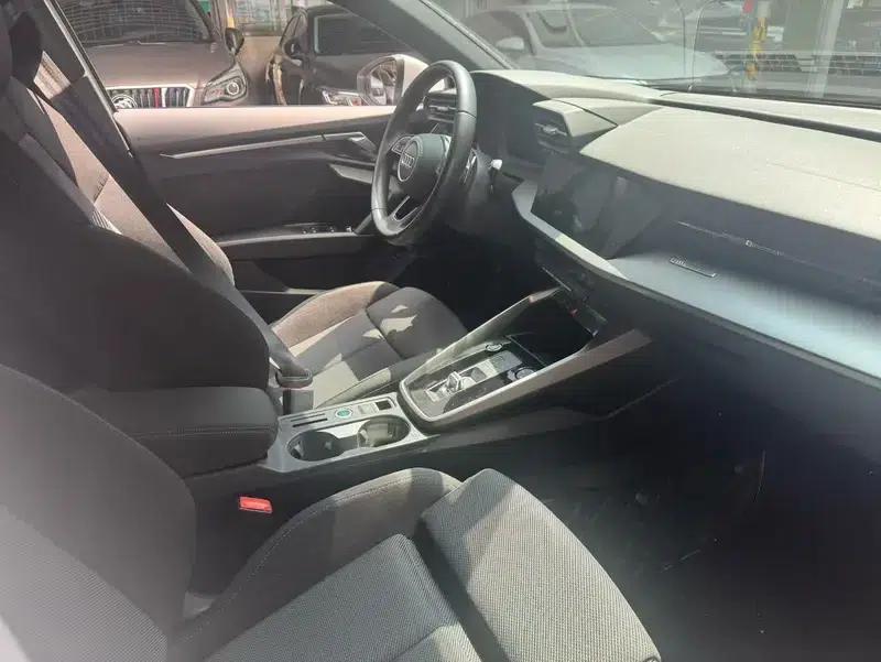 Audi A3 2023 Facelift Sportback 35 TFSI Progressive Elegance — миниатюра 7