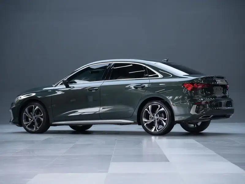 2022 Audi A3 A3L Limousine 35 TFSI Luxury Sport — миниатюра 4
