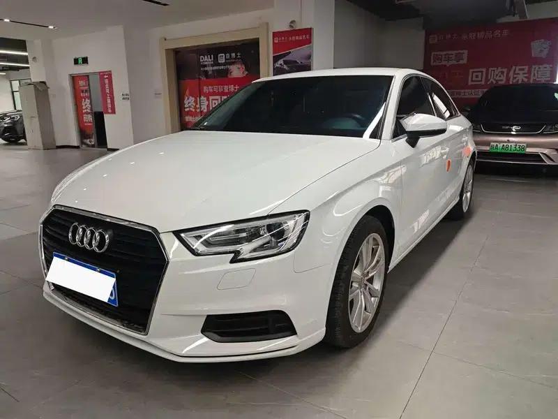 Audi A3 2017 Limousine 35 TFSI Progressive — миниатюра 1