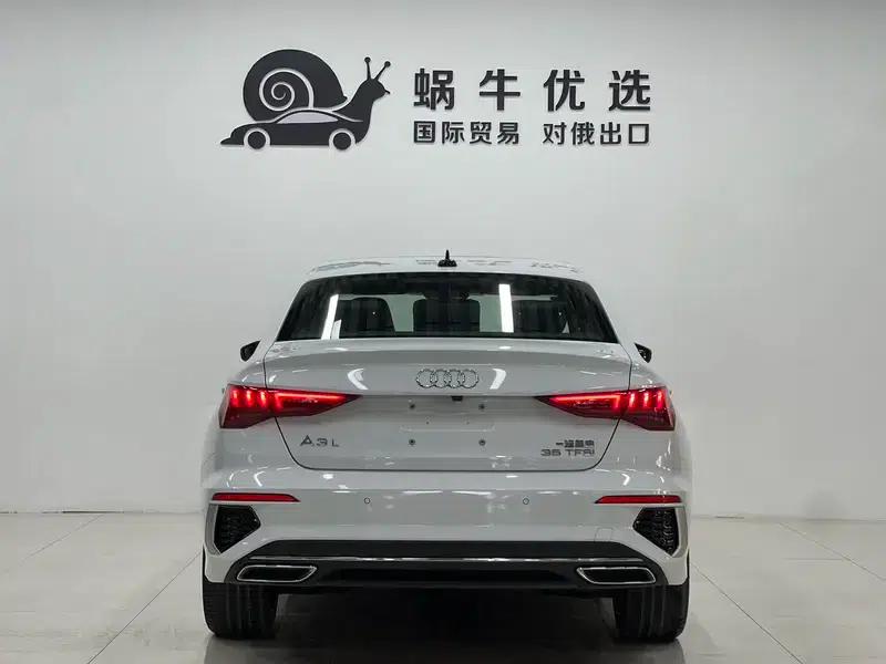 Audi A3 2023 Facelift A3L Limousine 35 TFSI Luxury Sport — миниатюра 5