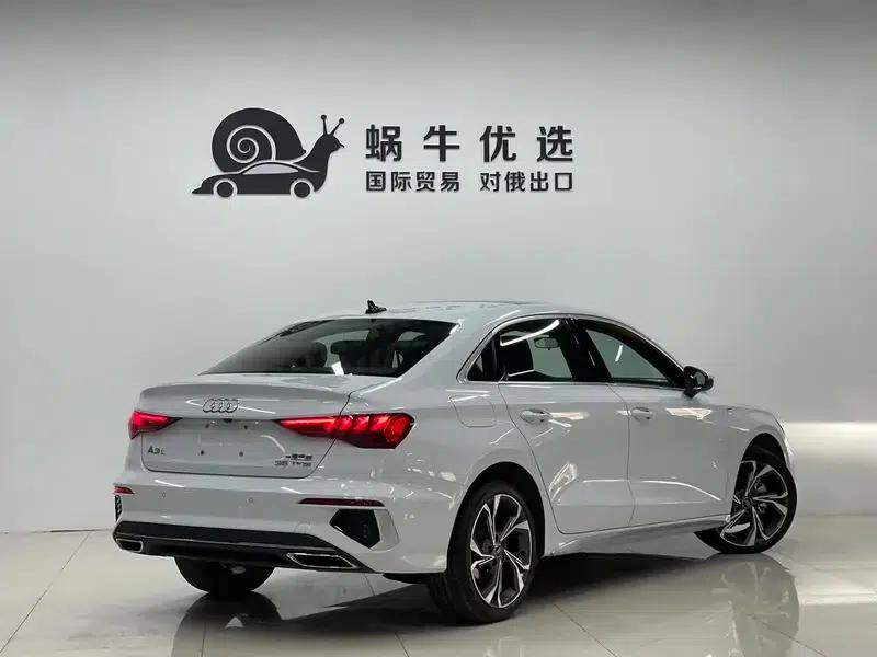 Audi A3 2023 Facelift A3L Limousine 35 TFSI Luxury Sport — миниатюра 6