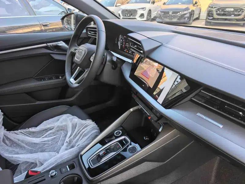 2026 Audi A3 A3L Limousine 35 TFSI Flying Spur Luxury Edition — миниатюра 11