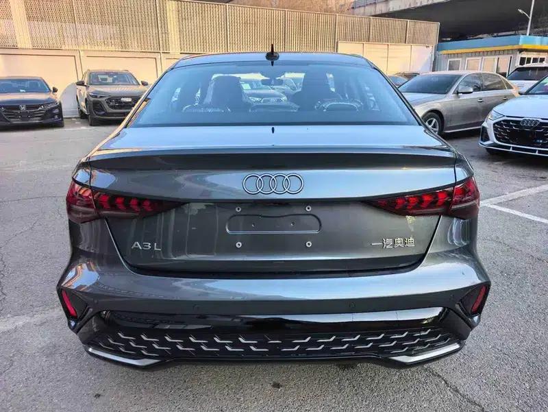 2026 Audi A3 A3L Limousine 35 TFSI Flying Spur Luxury Edition — миниатюра 4