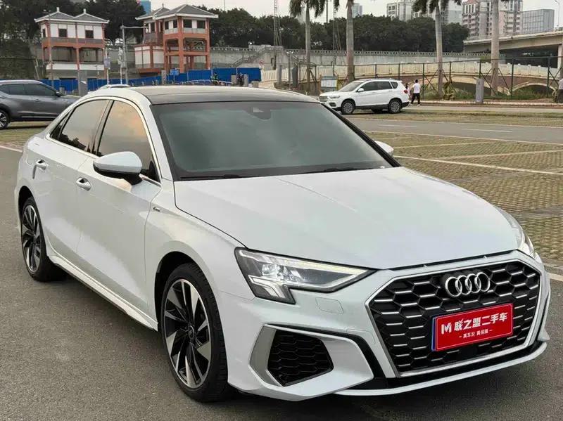 Audi A3 2023 Facelift A3L Limousine 35 TFSI Sporty Edition — миниатюра 3