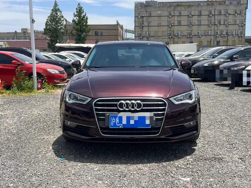 Audi A3 2015 Limousine 35 TFSI Millionth Anniversary Comfort Edition — миниатюра 2