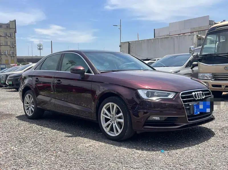 Audi A3 2015 Limousine 35 TFSI Millionth Anniversary Comfort Edition — миниатюра 3