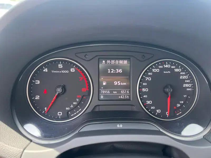 Audi A3 2015 Limousine 35 TFSI Millionth Anniversary Comfort Edition — миниатюра 9