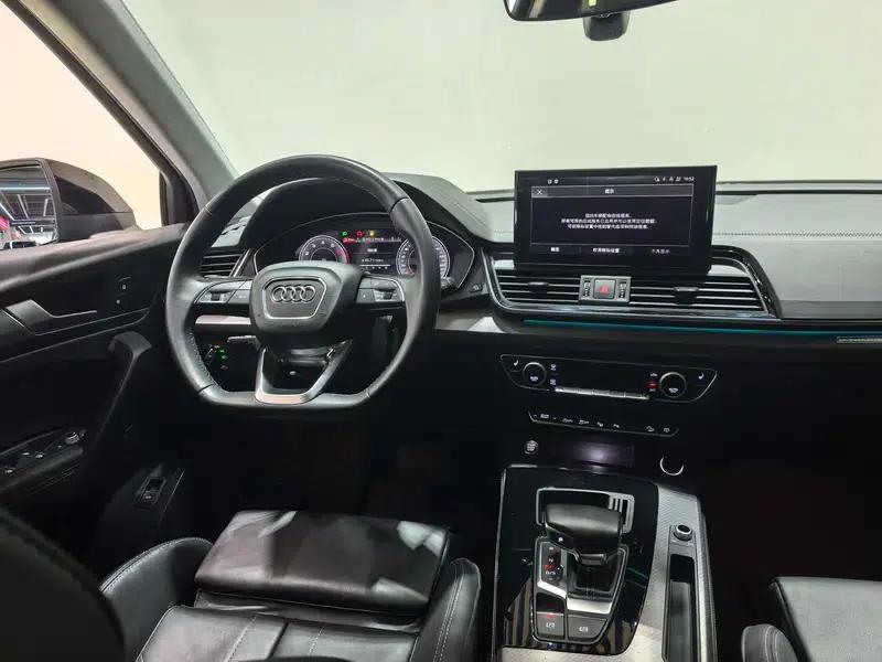 Audi Q5L 2022 40T Luxury Dynamic — миниатюра 17