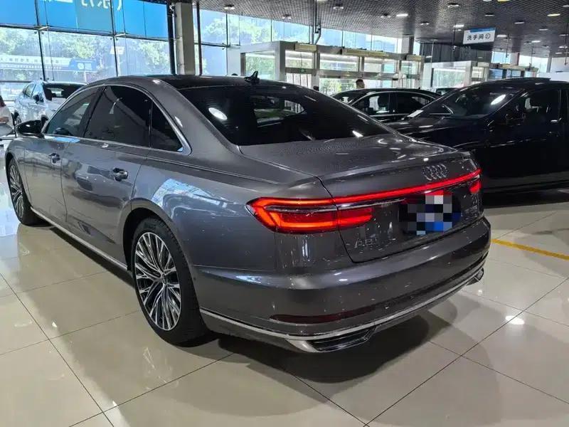 2018 Audi A8 A8L 55 TFSI quattro Luxury — миниатюра 4