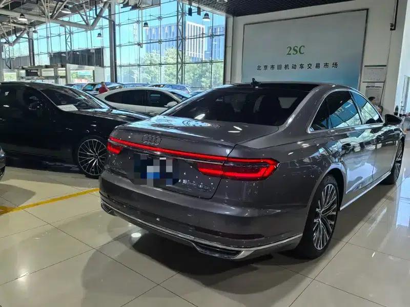 2018 Audi A8 A8L 55 TFSI quattro Luxury — миниатюра 6