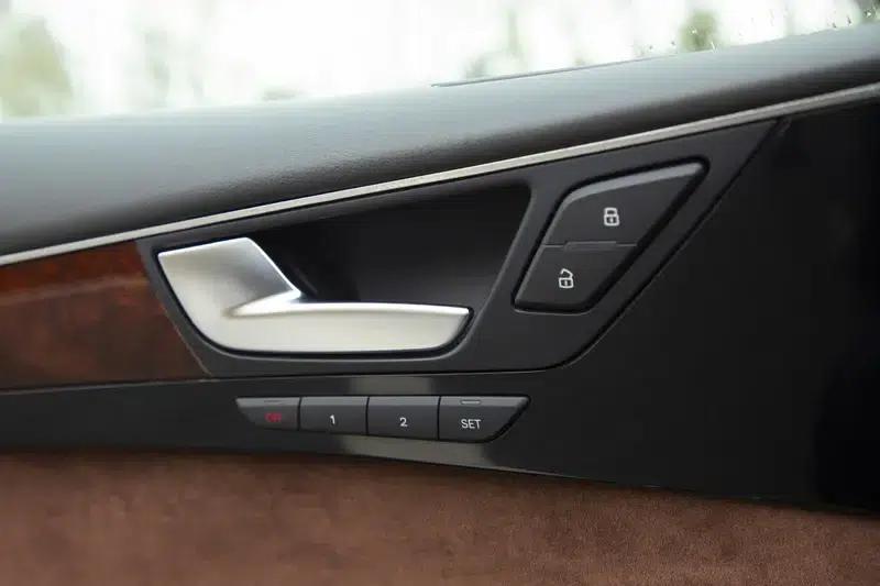 2011 Audi A8 A8L 3.0 TFSI quattro Comfort (213kW) — миниатюра 14