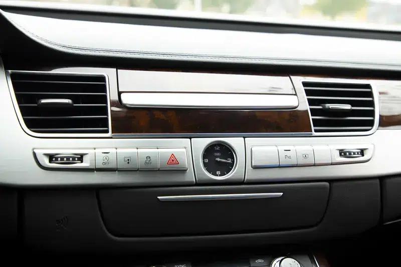 2013 Audi A8 A8L 45 TFSI quattro Comfort — миниатюра 12