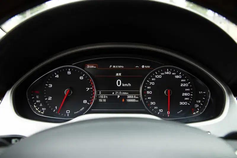2013 Audi A8 A8L 45 TFSI quattro Comfort — миниатюра 17