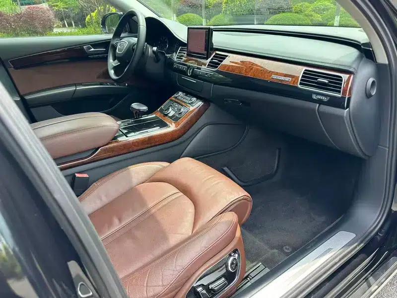2011 Audi A8 A8L 3.0 TFSI quattro Luxury (245kW) — миниатюра 10