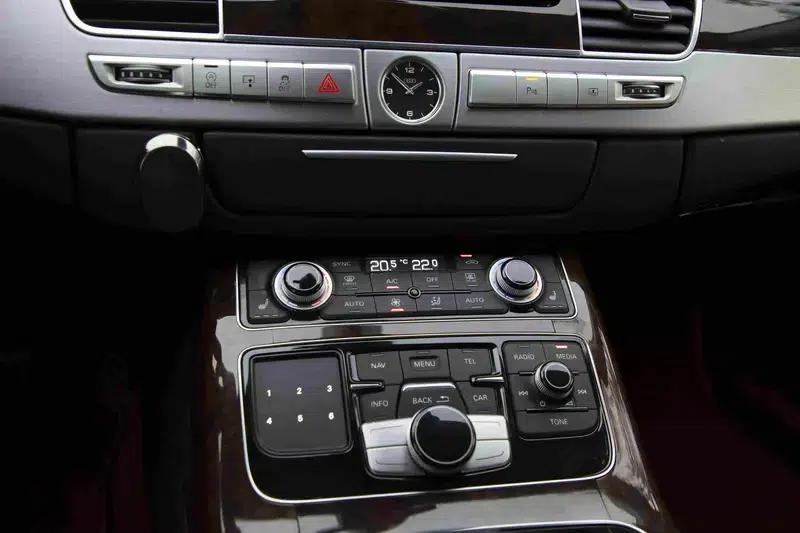 2016 Audi A8 A8L 45 TFSI quattro Comfort — миниатюра 13