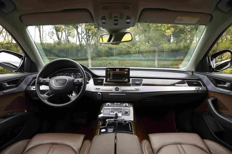 2016 Audi A8 A8L 45 TFSI quattro Comfort — миниатюра 16