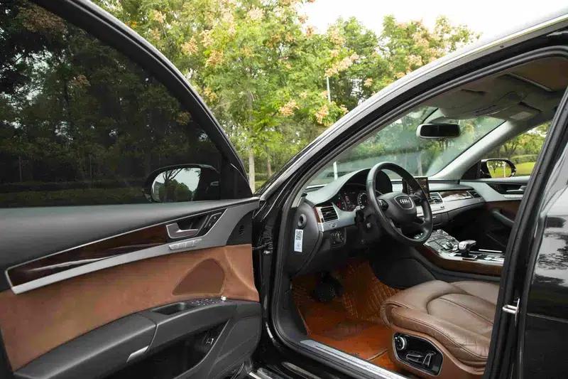 2016 Audi A8 A8L 45 TFSI quattro Comfort — миниатюра 29