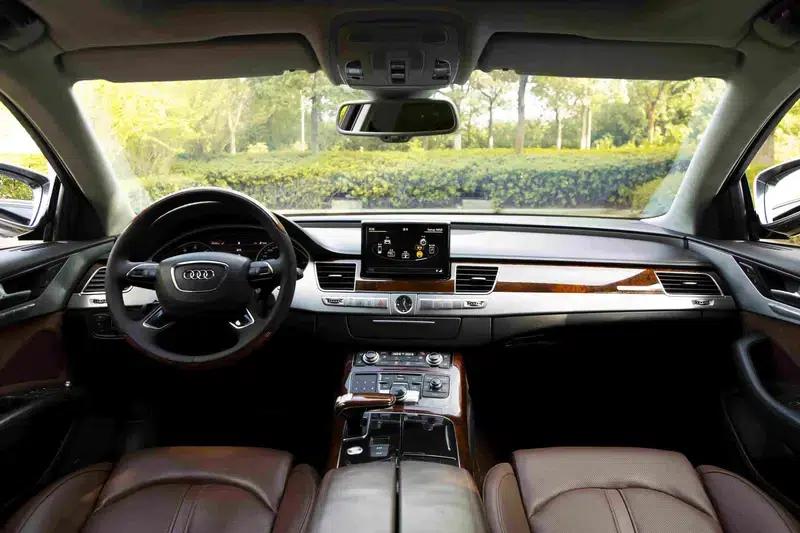 2012 Audi A8 A8L 6.3 FSI W12 quattro — миниатюра 18
