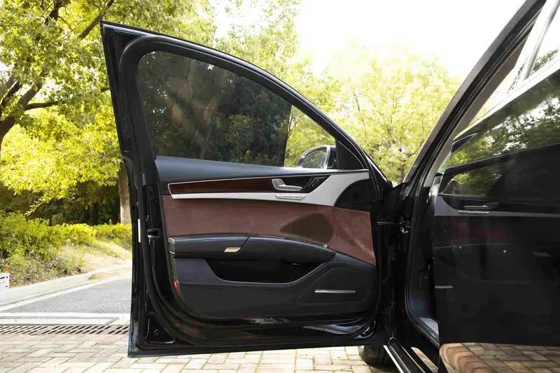 2012 Audi A8 A8L 6.3 FSI W12 quattro — миниатюра 31