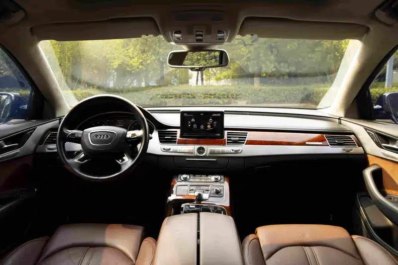 2012 Audi A8 A8L 6.3 FSI W12 quattro — миниатюра 23