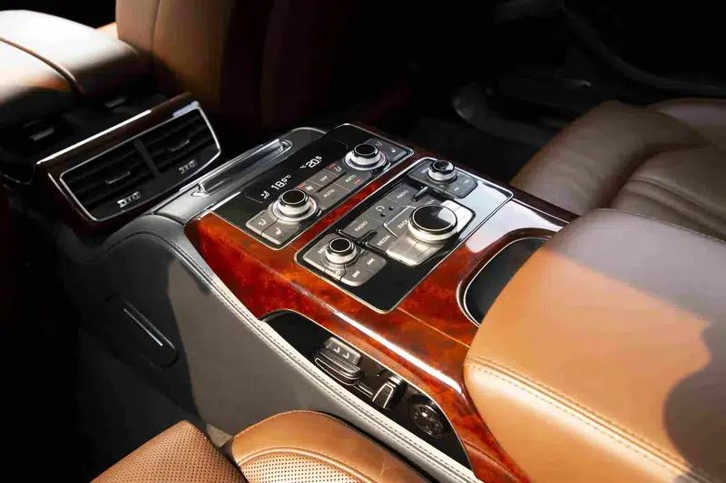 2012 Audi A8 A8L 6.3 FSI W12 quattro — миниатюра 29