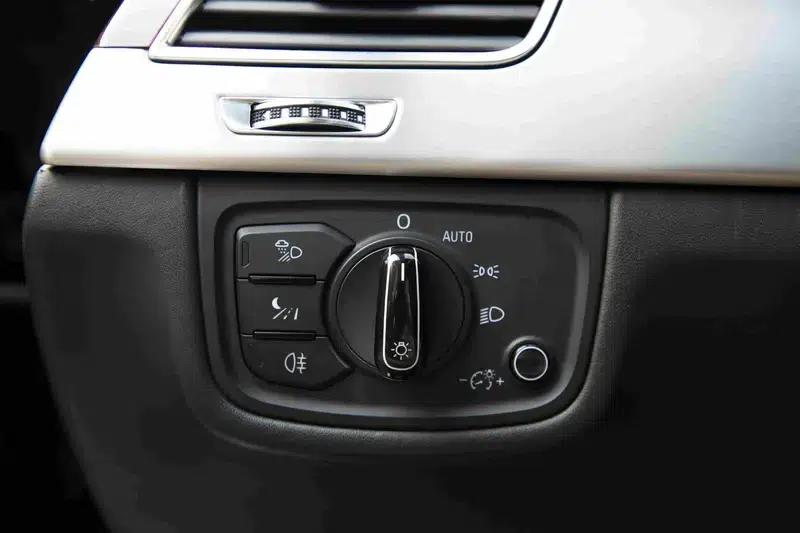 2012 Audi A8 A8L 6.3 FSI W12 quattro — миниатюра 30
