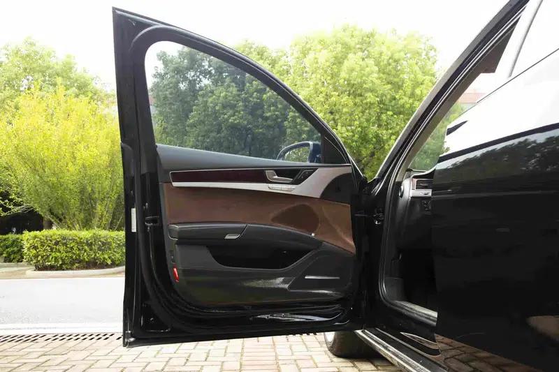 2012 Audi A8 A8L 6.3 FSI W12 quattro — миниатюра 33
