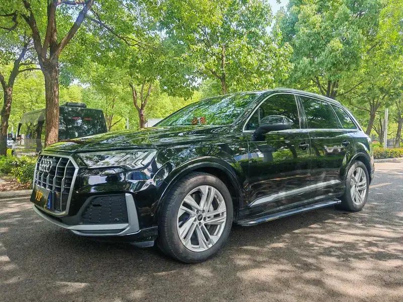 Audi Q7 2024 45 TFSI quattro S line Sport — миниатюра 1