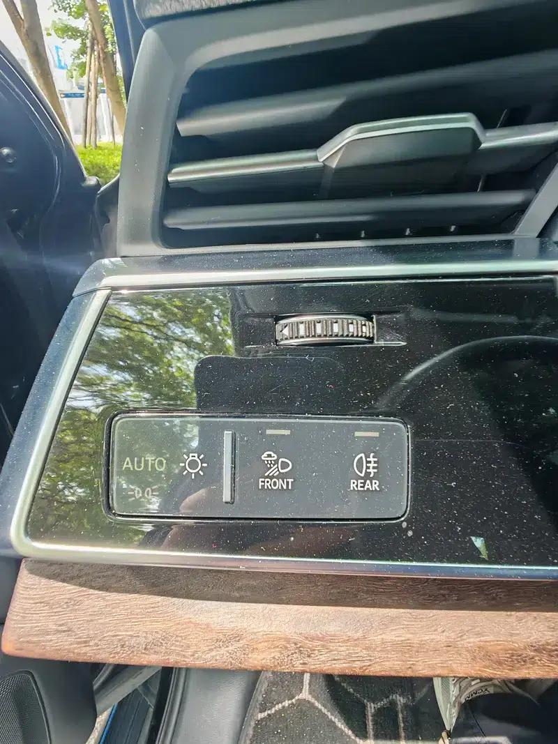 Audi Q7 2024 45 TFSI quattro S line Sport — миниатюра 16