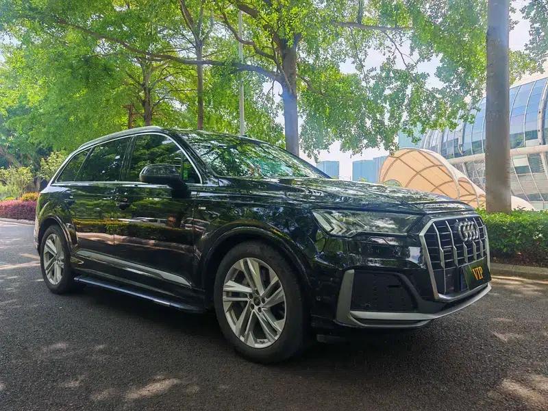Audi Q7 2024 45 TFSI quattro S line Sport — миниатюра 3
