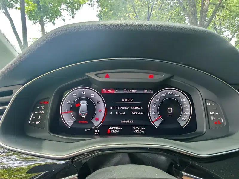 Audi Q7 2024 45 TFSI quattro S line Sport — миниатюра 23