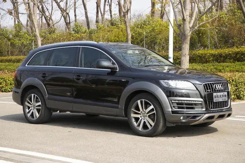 Audi Q7 2015 40 TFSI Classic Edition — миниатюра 3