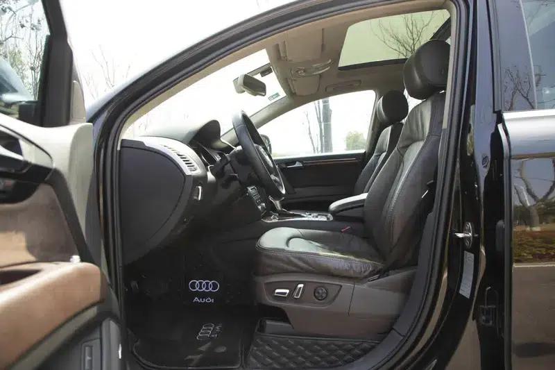 Audi Q7 2015 40 TFSI Classic Edition — миниатюра 25