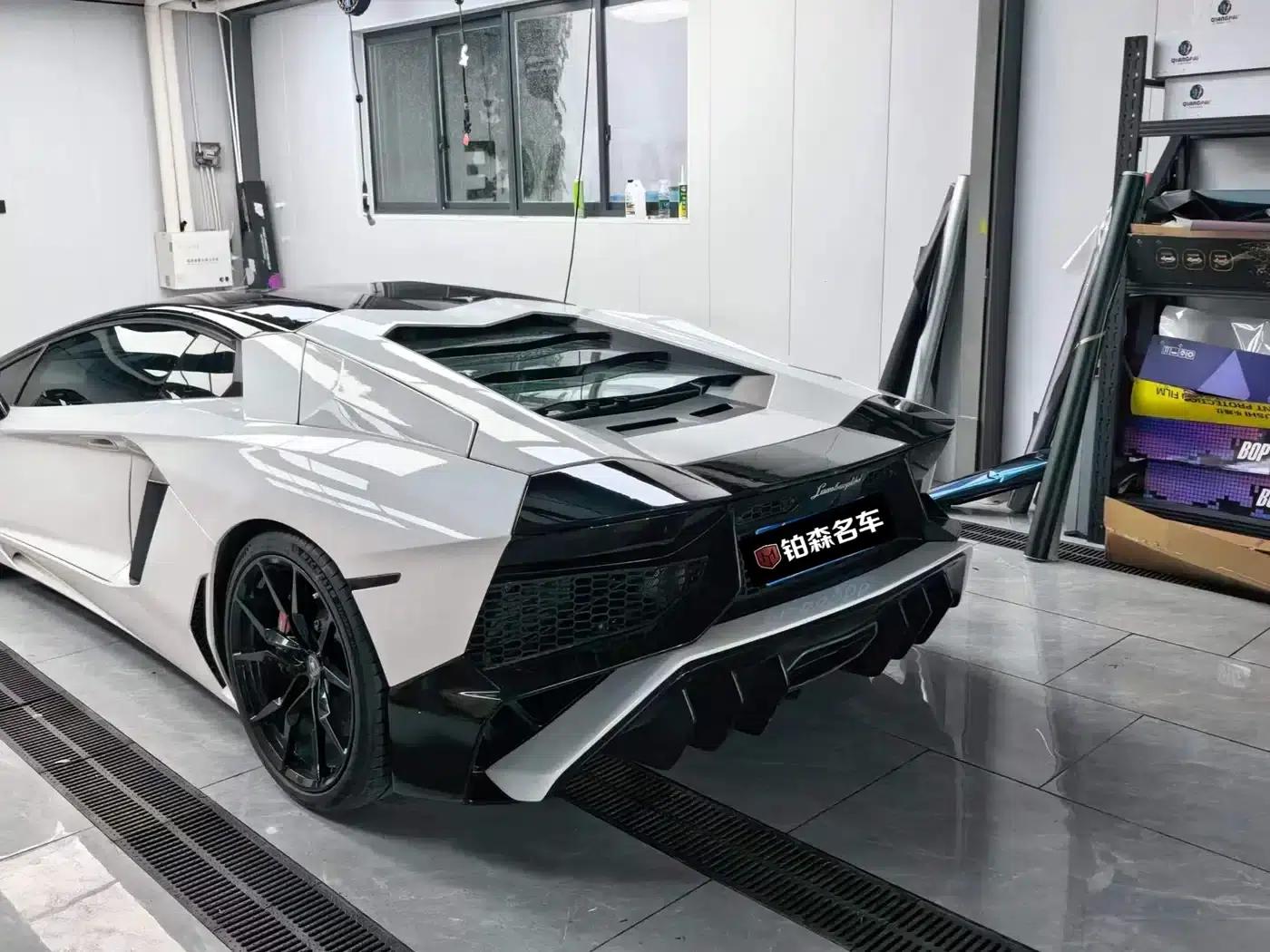 2013 Aventador LP 700-4 Roadster — миниатюра 3