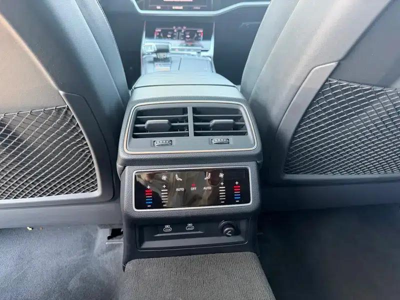 Audi A7L 2024 45 TFSI S-line Dream Crystal Package — миниатюра 9