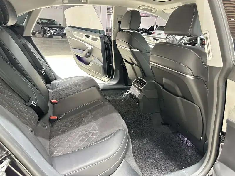 Audi A7L 2024 45 TFSI quattro Luxury Edition — миниатюра 16