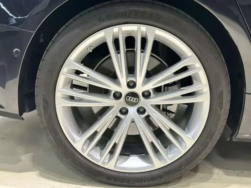 Audi A7L 2024 45 TFSI quattro Luxury Edition — миниатюра 8