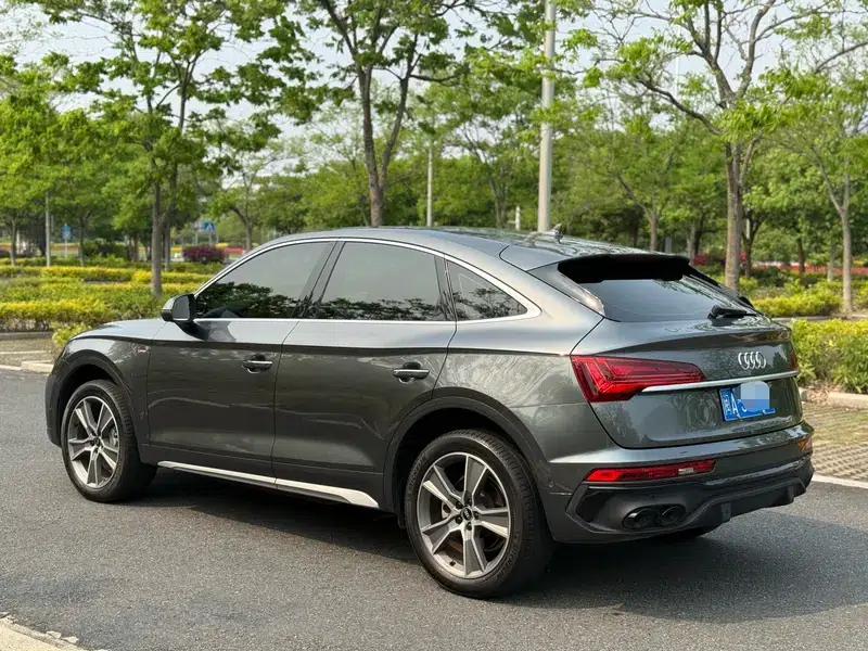 Audi Q5L Sportback 2022 40 TFSI Luxury — миниатюра 4