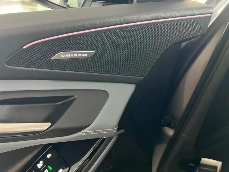 Audi Q6L e-tron 2026 First Edition — миниатюра 15